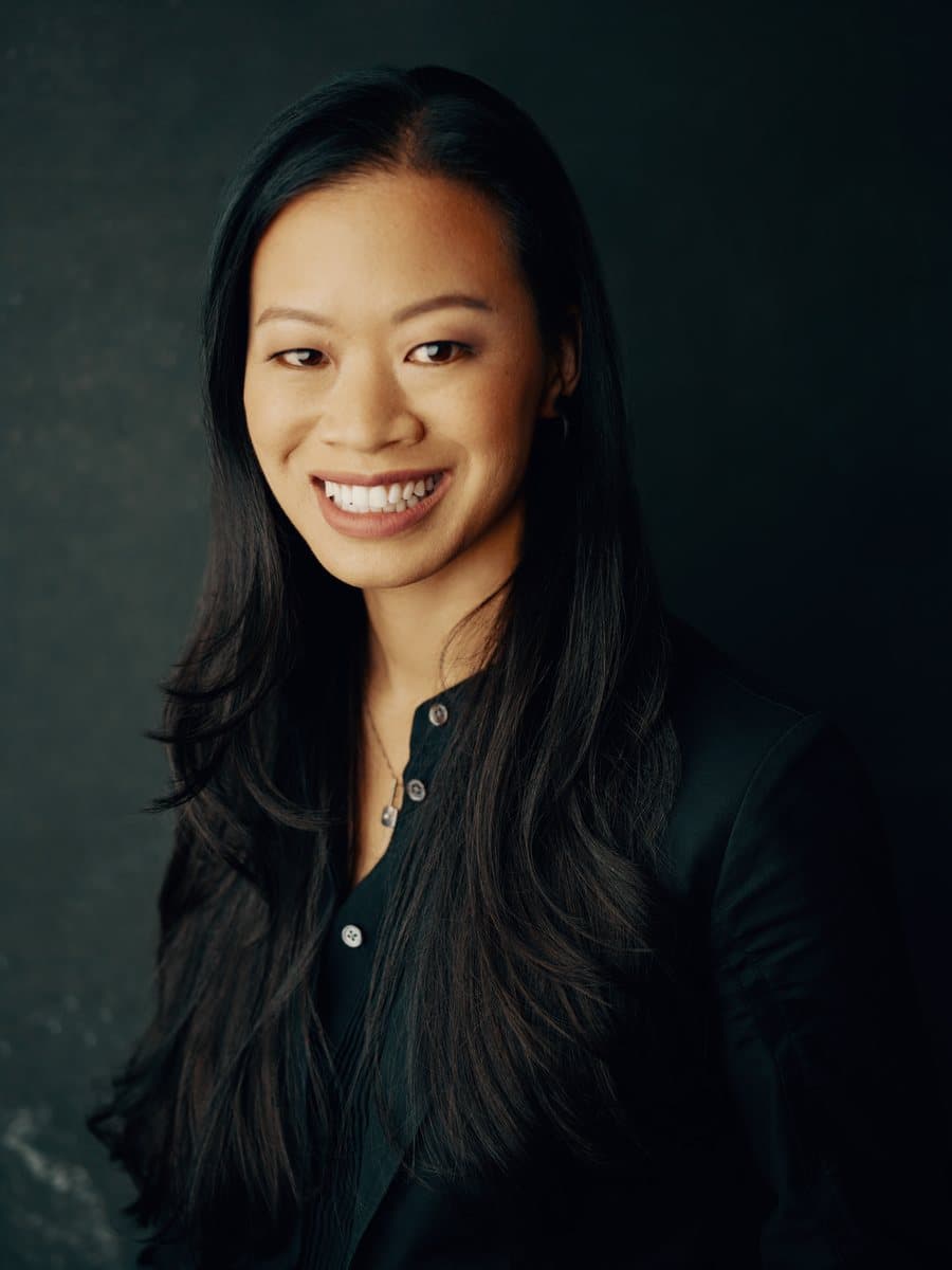 Evelyn Lee